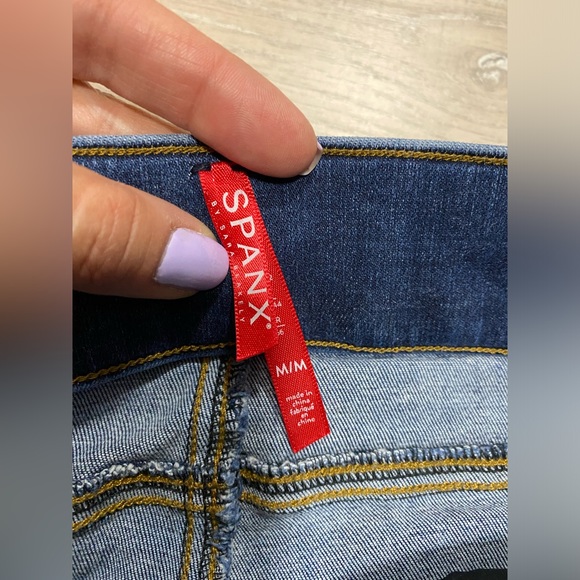 Spanx Jean-ish Ankle Leggings, Denim in very good condition - Picture 2 of 7